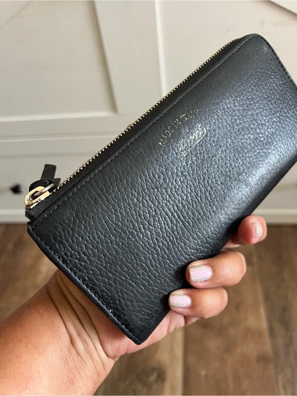 Gucci authentic zip